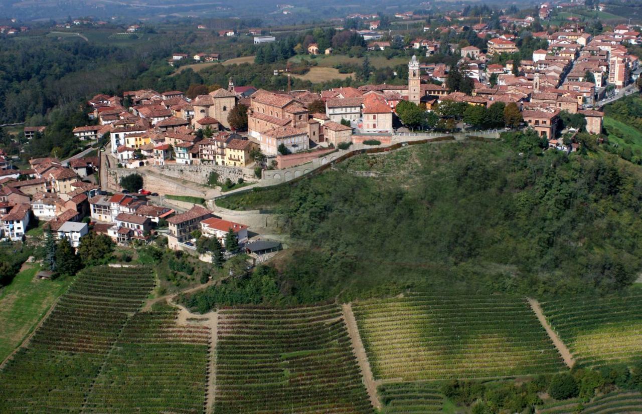 Casa Ramagio' Hotel La Morra Bagian luar foto